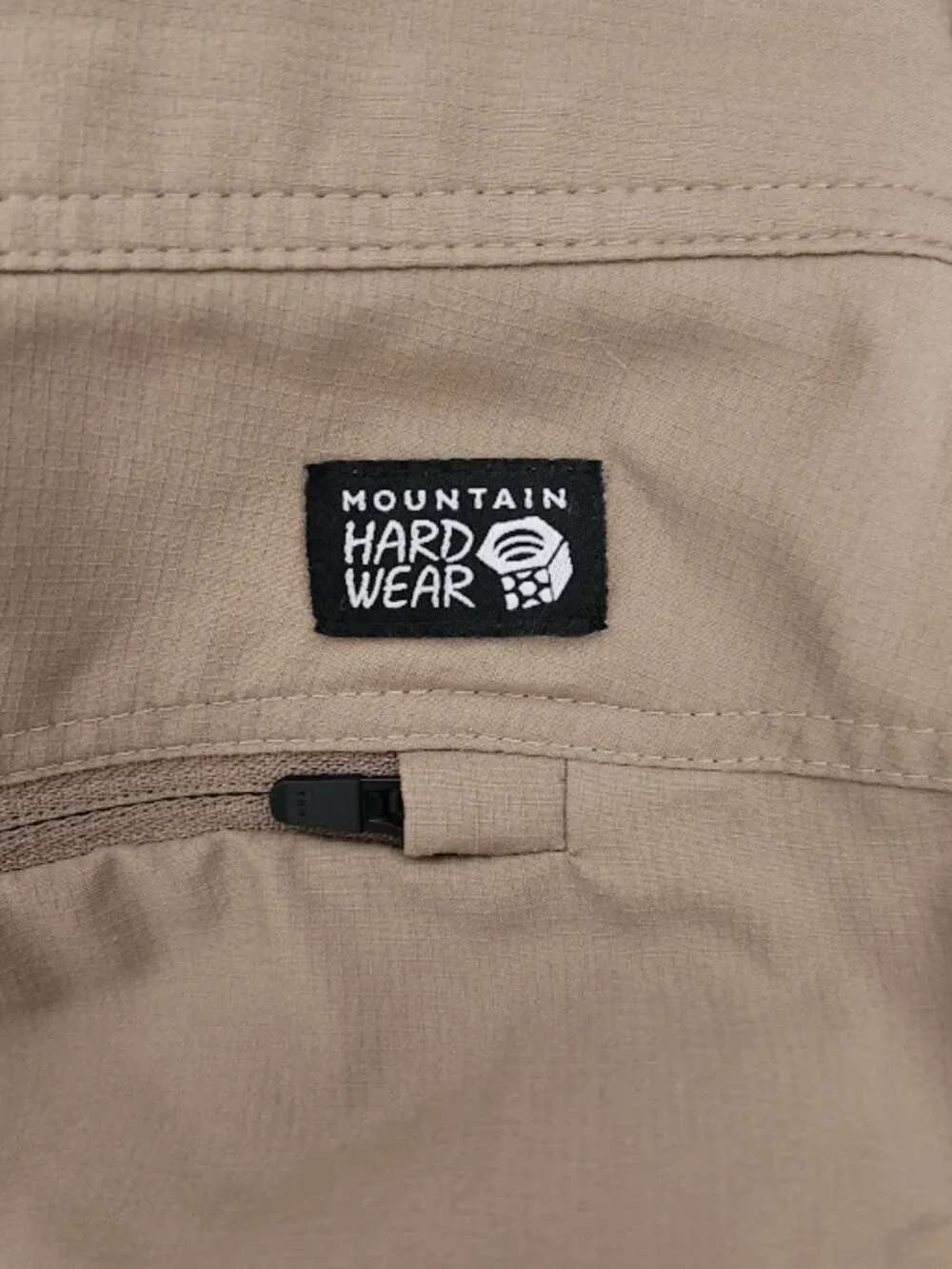 Mountain Hardware Men's Chino Style Shorts Size 36